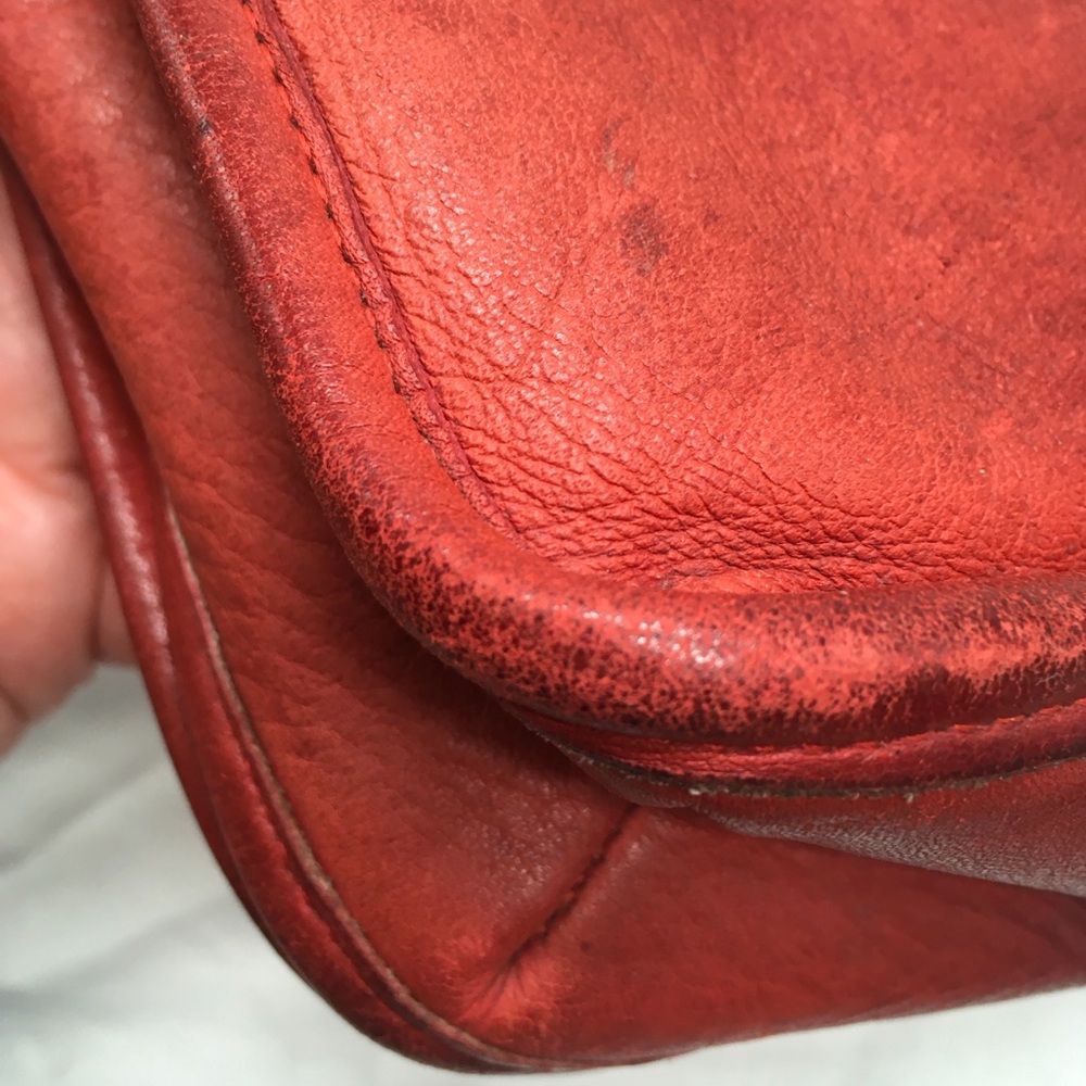 COACH Vintage Leather Flap TurnLock Messenger Shoulder Handbag Red NYC USA Small - Picture 16 of 16